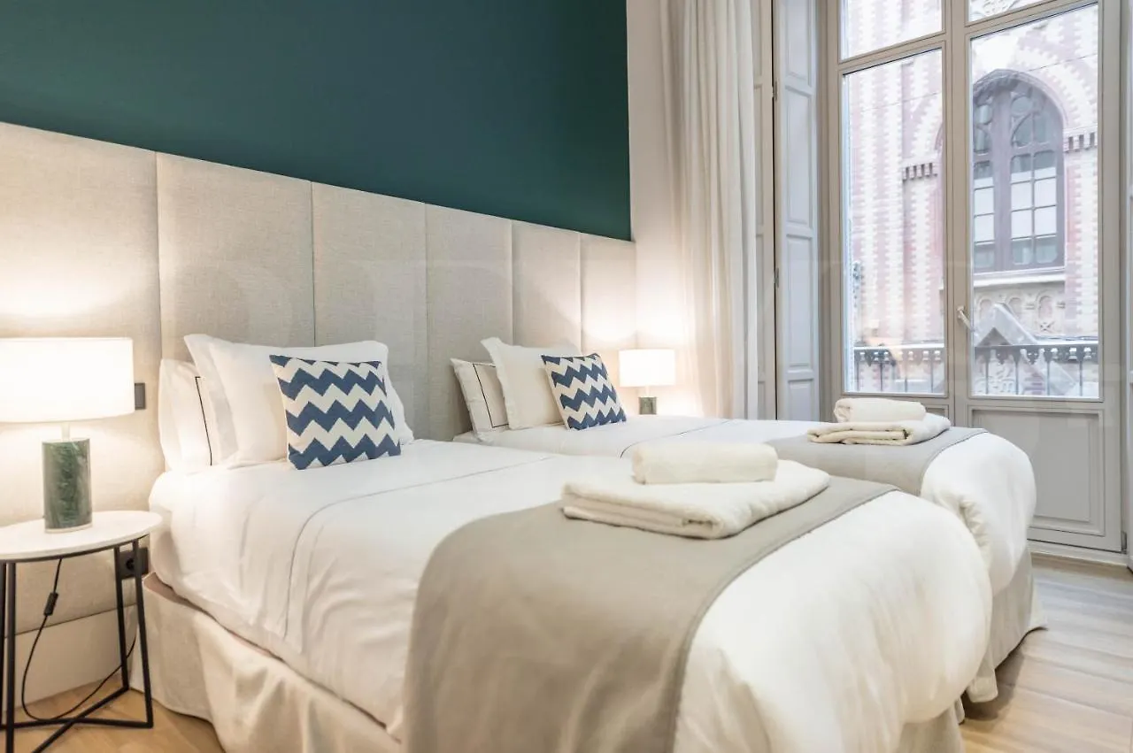 Modern Luxe Apartment In The Historic City Center By Rems Malaga