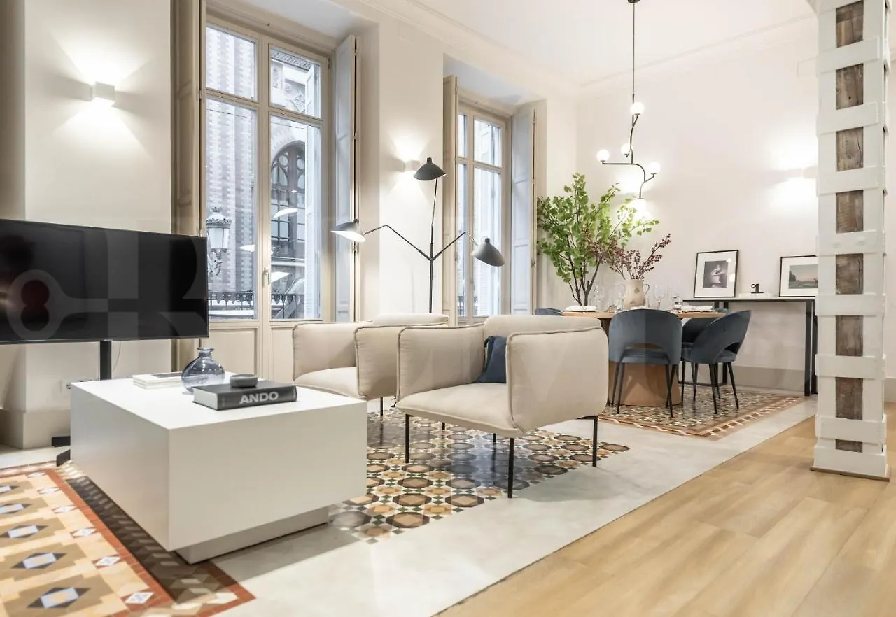 Modern Luxe Apartment In The Historic City Center By Rems Malaga