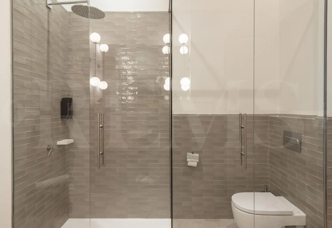 Modern Luxe Apartment In The Historic City Center By Rems Malaga 0*,