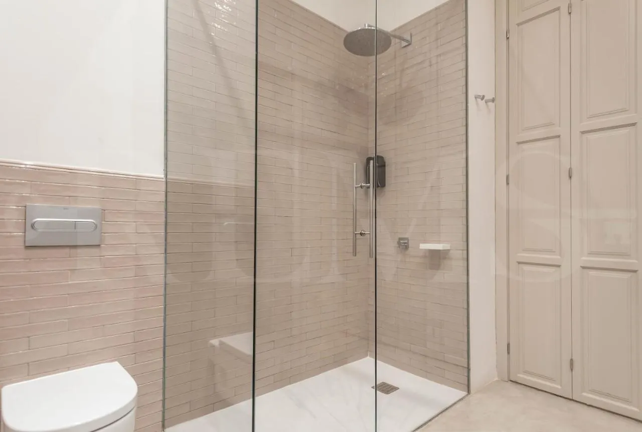 Modern Luxe Apartment In The Historic City Center By Rems Malaga 0*,  Spain