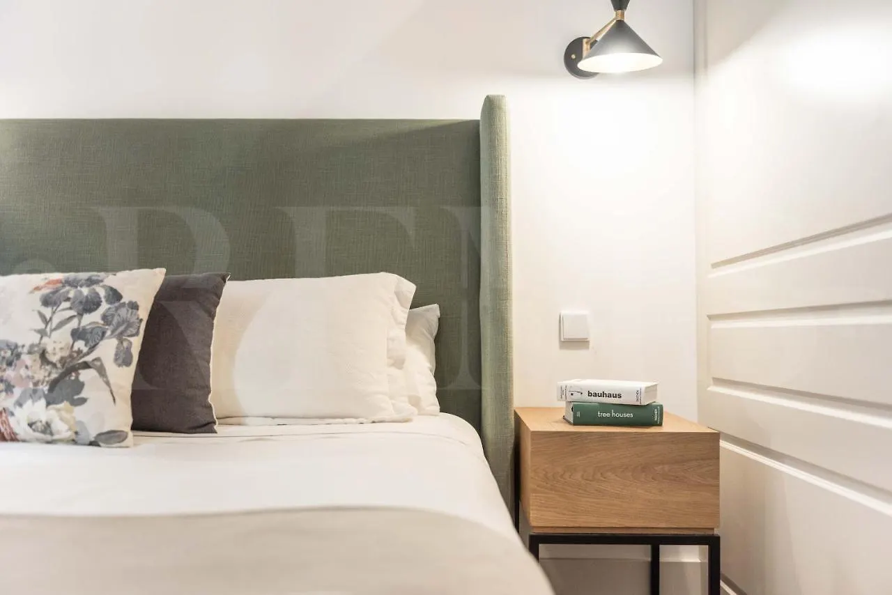 Modern Luxe Apartment In The Historic City Center By Rems Malaga